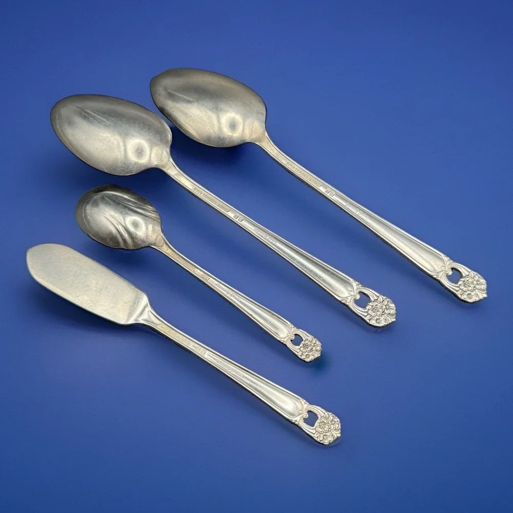 VTG 1847 Rogers Bros ETERNALLY YOURS Hostess Set 4 Serving & Sugar Spoon Butter